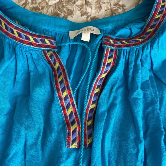 Great shirt! Like new! - Picture 9 of 12